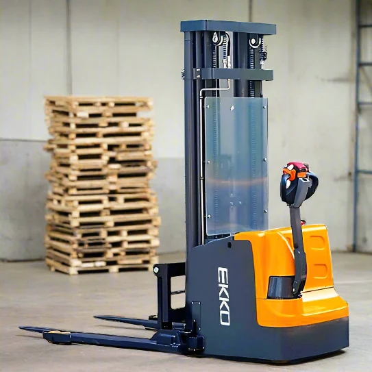 Electric Straddle Stacker | 4000 lbs Capacity | Lift Height 138'' | EKKO EB18E