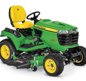 John Deere X738 Lawn Tractor