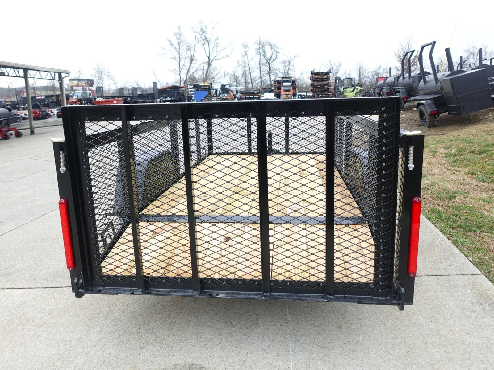 5x10 Dovetail Utility Trailer 2ft Mesh sides 3500lb Axle - Image 7