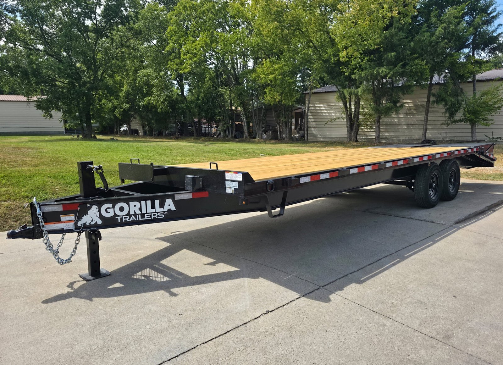 8.5x25 IBeam Deckover Trailer DoveTail (2) 7K Axles King Kong Ramps 14k GVWR - Image 3
